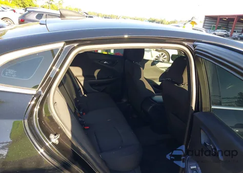 2019 Chevrolet Malibu Rs z USA, uszkodzony, nr VIN 1G1ZG5ST9KF210242